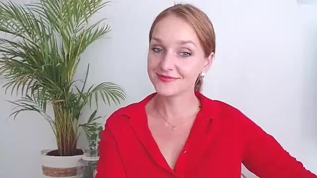 Snapshot of AliciaDesire chatting on 15, 9, 2025 AliciaDesire online show from 15, 9, 2025