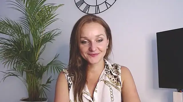 Snapshot of AliciaDesire chatting on 3, 11, 2025 AliciaDesire online show from 3, 11, 2025