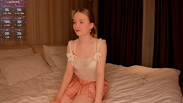 Snapshot of IsabellaTorrance chatting on 9, 2, 2025 IsabellaTorrance online show from 9, 2, 2025