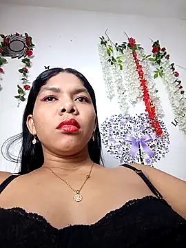 DIORA Latina online show from 26, 10, 2025