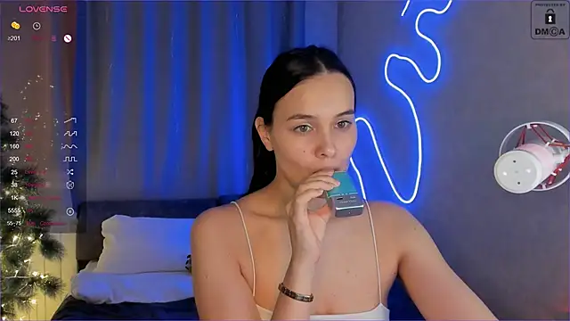 Snapshot of _Sweetie_ chatting on 23, 12, 2024 Sweetie online show from 23, 12, 2024