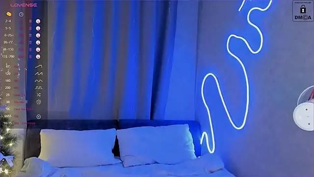 Snapshot of _Sweetie_ chatting on 27, 12, 2024 Sweetie online show from 27, 12, 2024