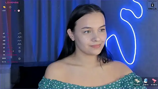 Snapshot of _Sweetie_ chatting on 4, 2, 2025 Sweetie online show from 4, 2, 2025