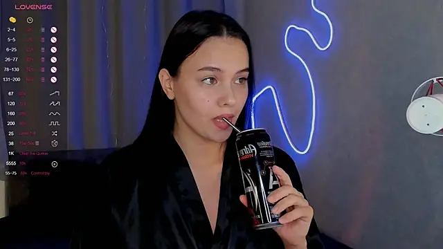 Snapshot of _Sweetie_ chatting on 8, 2, 2025 Sweetie online show from 8, 2, 2025