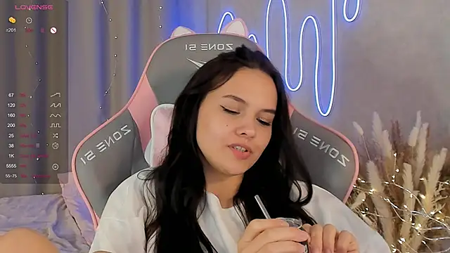 Snapshot of _Sweetie_ chatting on 18, 2, 2025 Sweetie online show from 18, 2, 2025