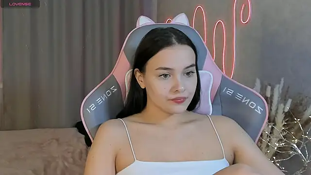 Snapshot of _Sweetie_ chatting on 21, 3, 2025 Sweetie online show from 21, 3, 2025