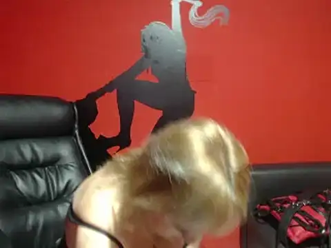 Snapshot of KLOE_PIELL chatting on 10, 2, 2025 KLOE PIELL online show from 10, 2, 2025
