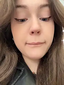 Peachy Dream online show from 2, 4, 2026