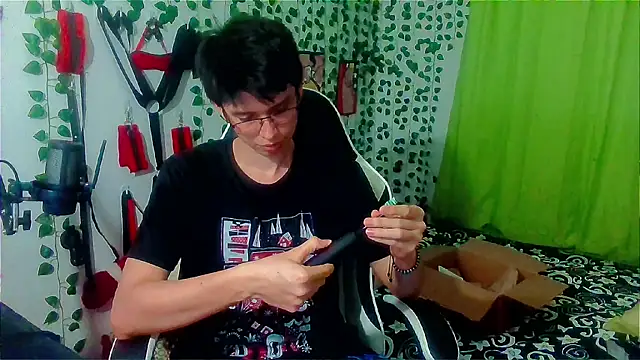 Andy gray online show from 4, 12, 2025