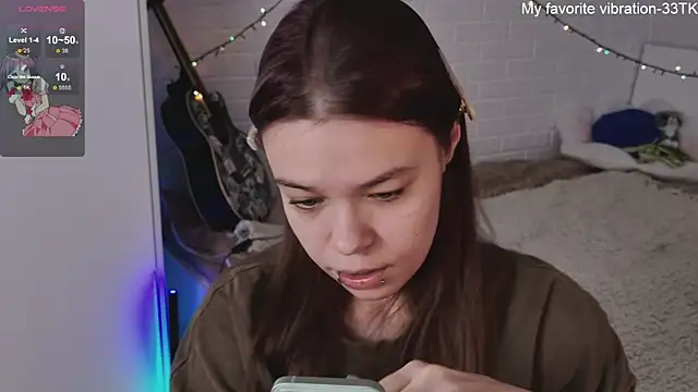 Snapshot of ValBae chatting on 30, 12, 2024 ValBae online show from 30, 12, 2024