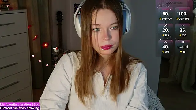 Snapshot of ValBae chatting on 29, 10, 2025 ValBae online show from 29, 10, 2025