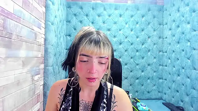 Samantha Smiith online show from 4, 2, 2026