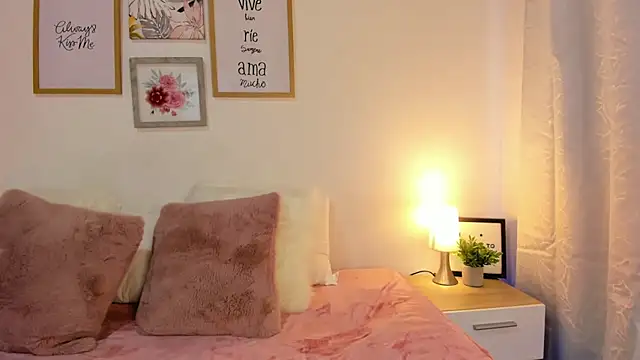 LaurenRodriiguez online show from 25, 2, 2026