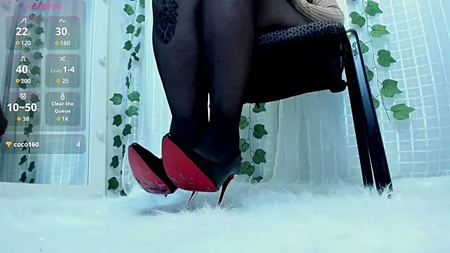 Madeleine  w online show from 3, 3, 2025