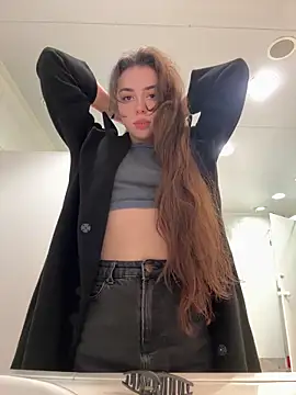 pantyless online show from 22, 9, 2025