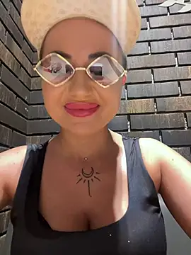 Snapshot of beautydiamond chatting on 6, 6, 2026 beautydiamond online show from 6, 6, 2026
