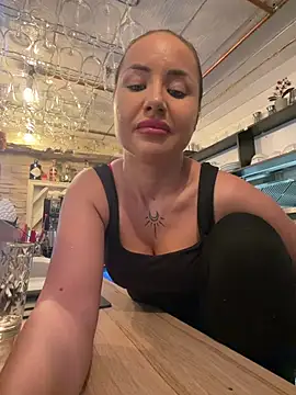 Snapshot of beautydiamond chatting on 16, 7, 2026 beautydiamond online show from 16, 7, 2026
