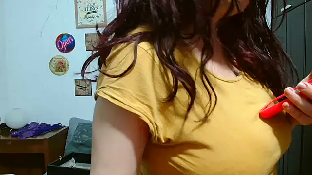 catalinamommyx online show from 11, 4, 2026