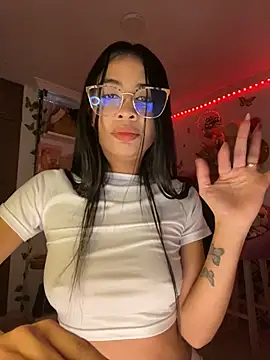 Snapshot of lina_pink chatting on 12, 2, 2025 lina pink online show from 12, 2, 2025