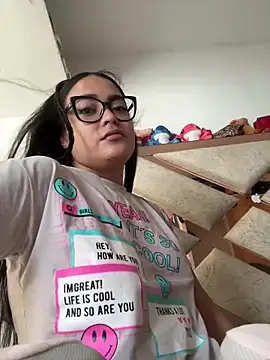 Snapshot of Karla-sexy01 chatting on 14, 1, 2025 Karla-sexy01 online show from 14, 1, 2025