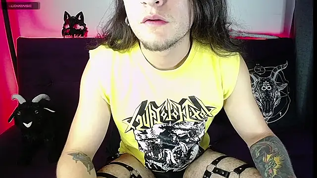 Snapshot of blckwolf_6 chatting on 18, 2, 2025 blckwolf 6 online show from 18, 2, 2025