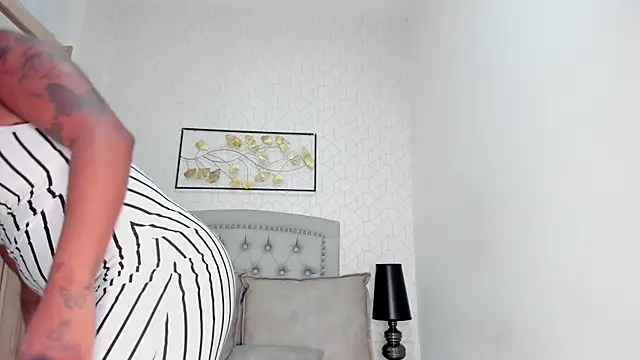 Snapshot of Katalella_murillo chatting on 17, 1, 2025 Katalella murillo online show from 17, 1, 2025