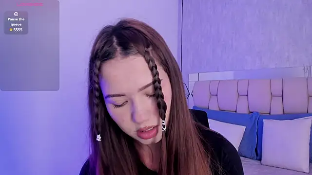 Snapshot of Roxie-Summers11 chatting on 5, 2, 2025 Roxie-Summers11 online show from 5, 2, 2025