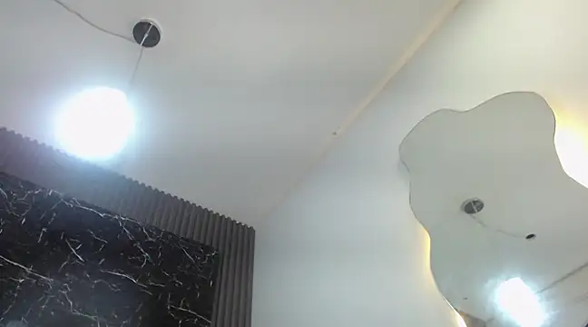 Snapshot of NalaRoy chatting on 4, 1, 2025 NalaRoy online show from 4, 1, 2025