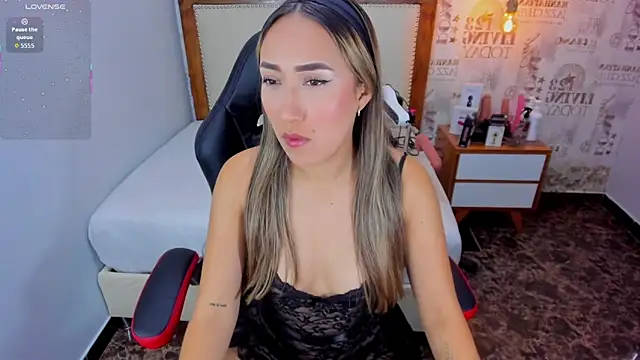 CAMILAGRAY online show from 15, 5, 2026