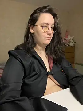 hungry1bunny online show from 4, 10, 2025