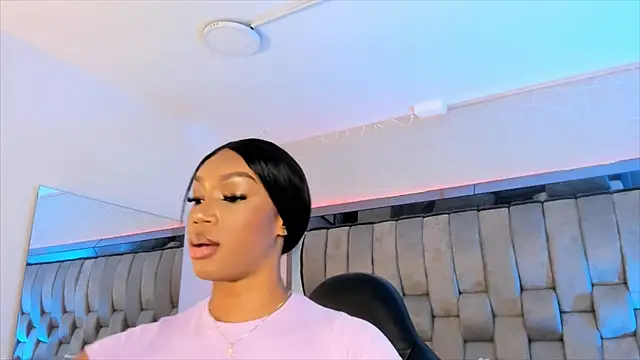 ChaynnaCooper online show from 11, 2, 2025