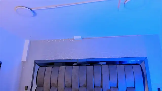 ChaynnaCooper online show from 28, 2, 2025