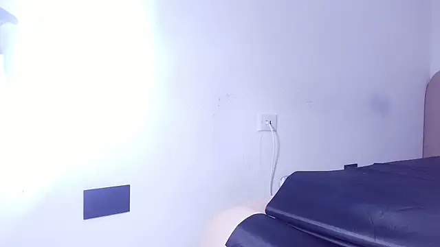 nicol f online show from 2, 4, 2026