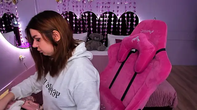 Snapshot of MelanieCarterr chatting on 11, 2, 2026 MelanieCarterr online show from 11, 2, 2026