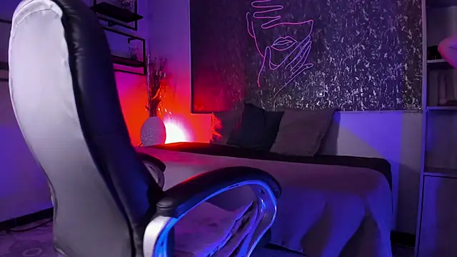 Snapshot of KatyXXX_gh chatting on 27, 12, 2024 KatyXXX gh online show from 27, 12, 2024