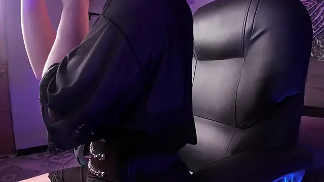 Snapshot of KatyXXX_gh chatting on 29, 12, 2024 KatyXXX gh online show from 29, 12, 2024