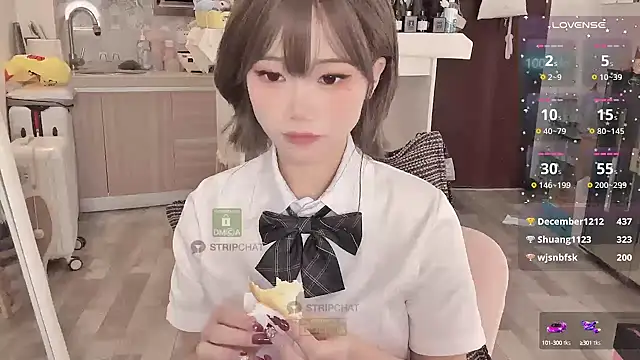 Snapshot of -XunMengLong- chatting on 24, 12, 2024 -XunMengLong- online show from 24, 12, 2024