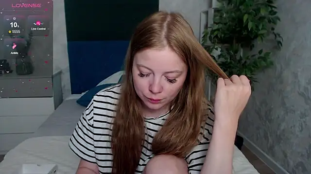 Snapshot of JennyyHot chatting on 30, 4, 2026 JennyyHot online show from 30, 4, 2026