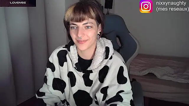 Snapshot of Nixxy_naughty chatting on 5, 2, 2025 Nixxy naughty online show from 5, 2, 2025