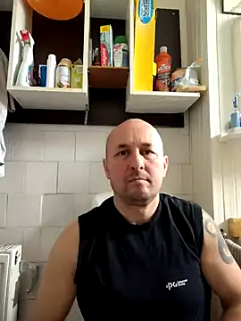 Snapshot of intx800 chatting on 10, 3, 2025 intx800 online show from 10, 3, 2025