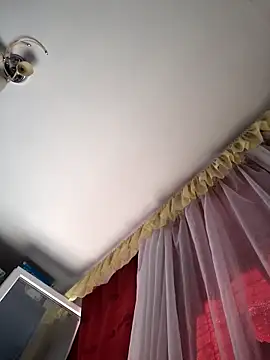 Snapshot of intx800 chatting on 28, 9, 2025 intx800 online show from 28, 9, 2025