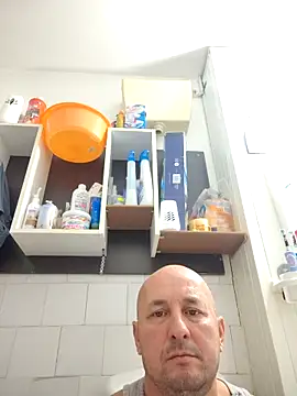 Snapshot of intx800 chatting on 17, 10, 2025 intx800 online show from 17, 10, 2025