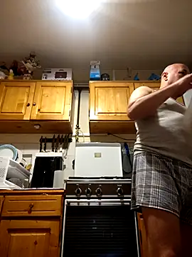 Snapshot of intx800 chatting on 11, 11, 2025 intx800 online show from 11, 11, 2025