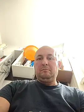 Snapshot of intx800 chatting on 11, 11, 2025 intx800 online show from 11, 11, 2025