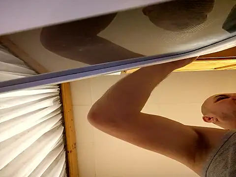 Snapshot of intx800 chatting on 14, 12, 2025 intx800 online show from 14, 12, 2025