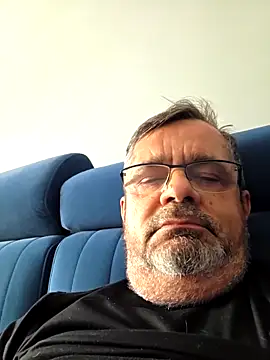 axecoman60 online show from 22, 2, 2026