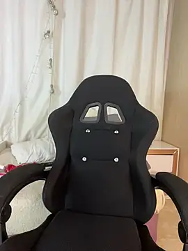 littlemelodi18 online show from 21, 2, 2026