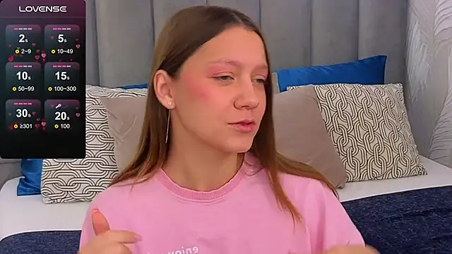 AliceBrayan online show from 28, 2, 2025