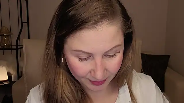 Snapshot of Helens_love chatting on 9, 10, 2025 Helens love online show from 9, 10, 2025