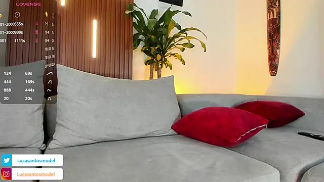 Snapshot of lucasanto_ chatting on 3, 12, 2025 lucasanto online show from 3, 12, 2025